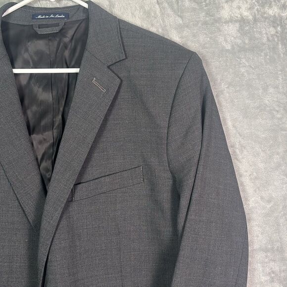 New Lands End Men’s Gray Wool Blend Medium Weight Blazer Size 44 Reg - Picture 3 of 10